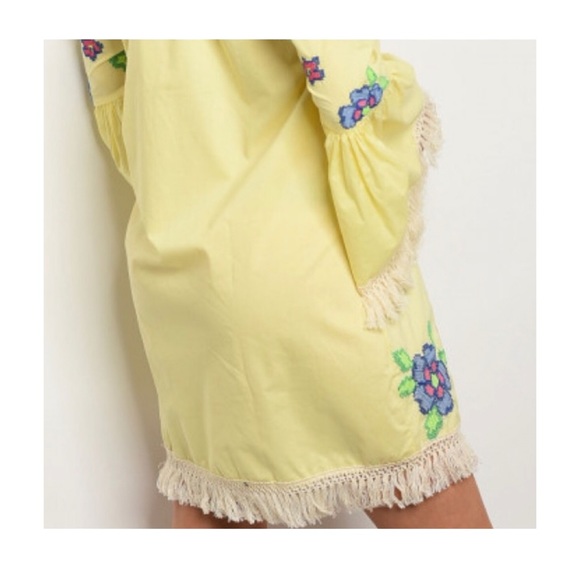 Boho Yellow Embroidered Bell Sleeve Dress NWT Size M - Picture 3 of 3